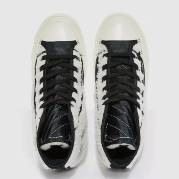 NWOT Converse Chuck 70 Varsity Hi-Top Sherpa Egret Cream/Black, Mens 6/ … - Picture 3 of 13
